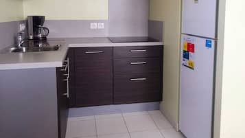 Apartemen, pemandangan kebun | Dapur pribadi