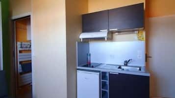 Studio, bakgårdsutsikt | Innvendig