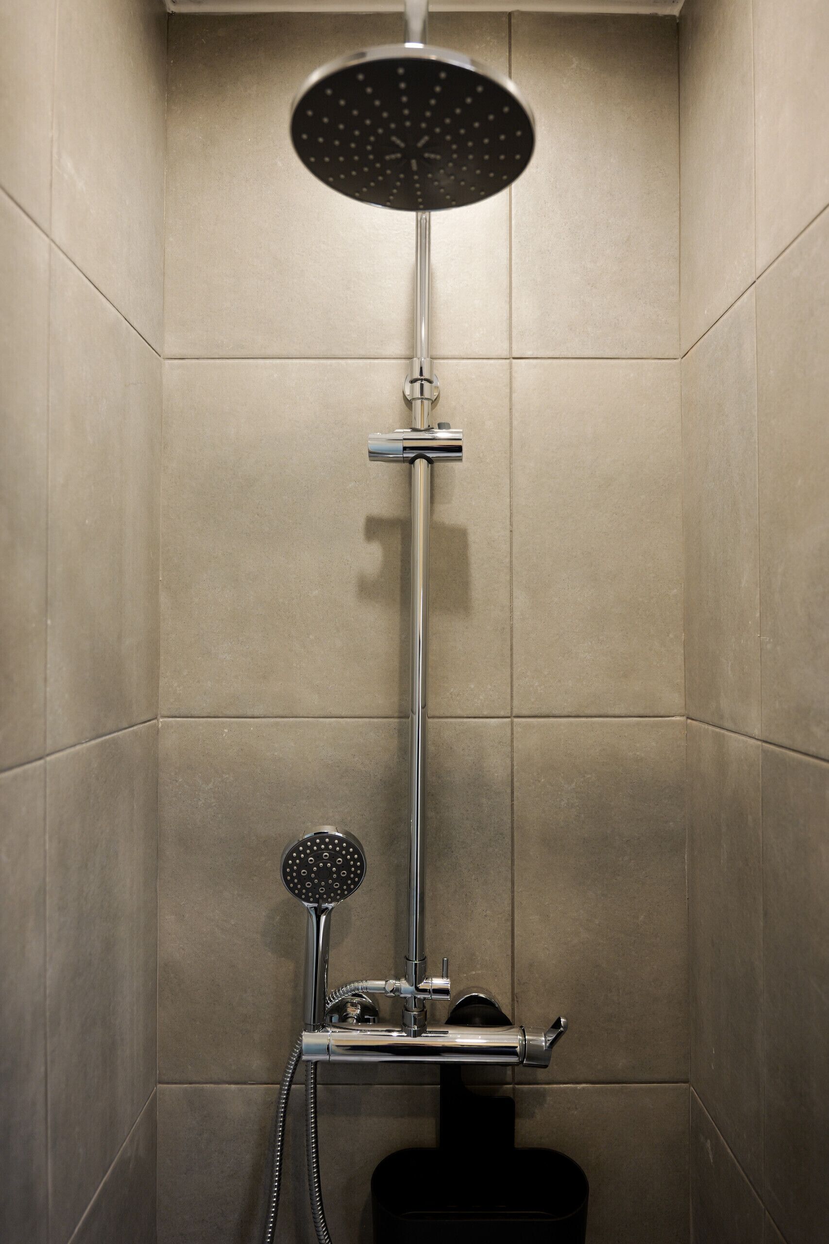 Shower, towels