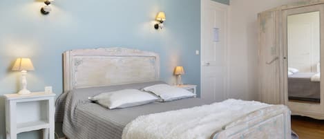 1 Schlafzimmer, BĂŒgeleisen/BĂŒgelbrett, WLAN, BettwĂ€sche