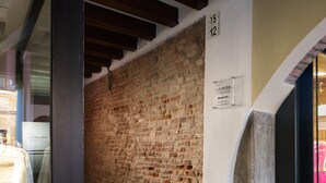 Immagine non classificata, 2 di 12, pulsante