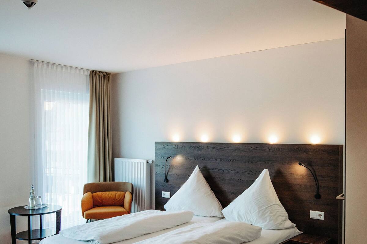 Double Room | In-room safe, desk, laptop workspace, blackout curtains