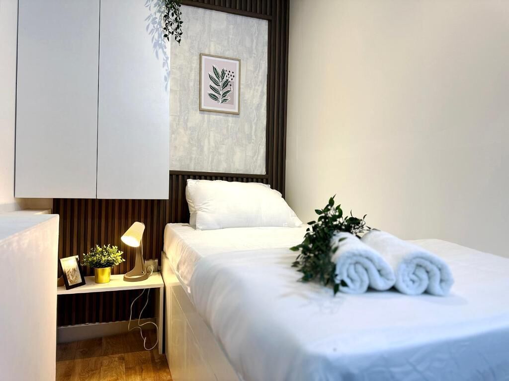 办公桌、笔记本电脑工作区、熨斗/熨板、免费 WiFi