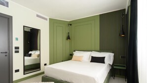 Unclassified image, 4 of 6, button - Deluxe Room 101 in the heart of Naples! (NAPOLI)
