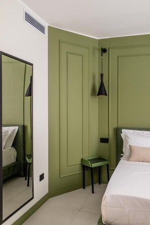 Room - Vrbo Property (NAPOLI)