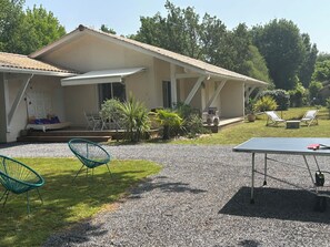 Terrace/patio - Pleasant vacation home for 4 people near the beach Biscarrosse lake (Biscarrosse)