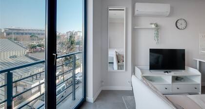 Newly Constructed in Kadikoy | Quake-Resistant-AC