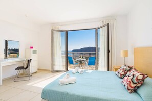 3 chambres, fer et planche à repasser, Wi-Fi gratuit, draps fournis