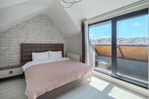 3 bedrooms, desk, iron/ironing board, free WiFi - Golden Horn View Terrace Duplex (Istanbul)