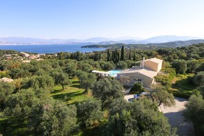 Exterior - Villa Liontzos by Villa Plus (Kassiopi)