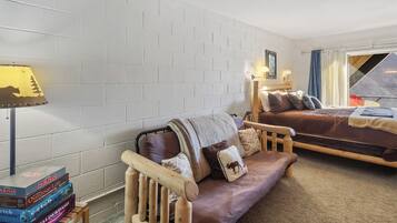 1 Schlafzimmer, Bügeleisen/Bügelbrett, kostenloses WLAN, Bettwäsche