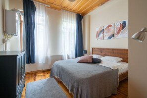 2 bedrooms, iron/ironing board, free WiFi, bed sheets - Welcoming City Escape in Central Beyoğlu (Istanbul)