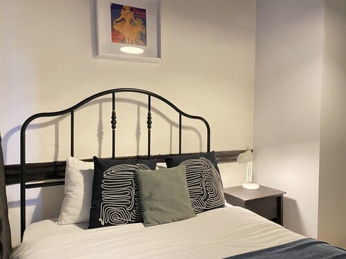 Charming Historic Balat House | 2 Floors • 5 BR