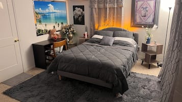 2 slaapkamers, een bureau, een strijkplank/strijkijzer, gratis wifi