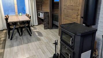 Chalet, 1 Bedroom | Living area