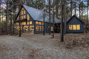 Exterior - Sunset Views + Hot Tub + Fire Pit | Relaxing Retreat (Broken Bow)