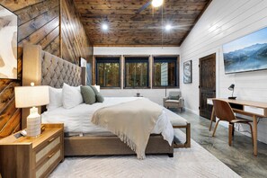 Iron/ironing board, travel cot, free WiFi, bed sheets - Cozy Retreat w/ Hot Tub, Fire Pit + Forest Views (broken bow)