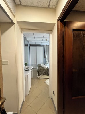 Classic Double or Twin Room | Desk, laptop workspace