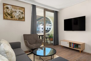 TV - Dolce Vita | Modern Sea Point Gem (Cape Town)