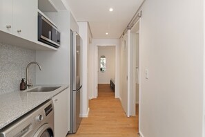 Interior - Dolce Vita | Contemporary Sea Point Stay (Cape Town)