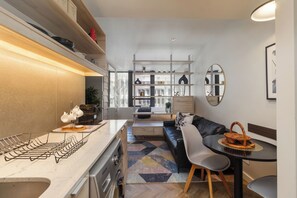 Interior - City Centre Living with Table Mountain Views (Cape Town)