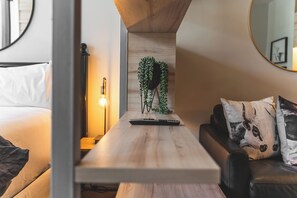 Iron/ironing board, Internet, bed sheets - City Centre Living with Table Mountain Views (Cape Town)