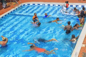 Outdoor pool - Stepwing Resort (Nyeri)