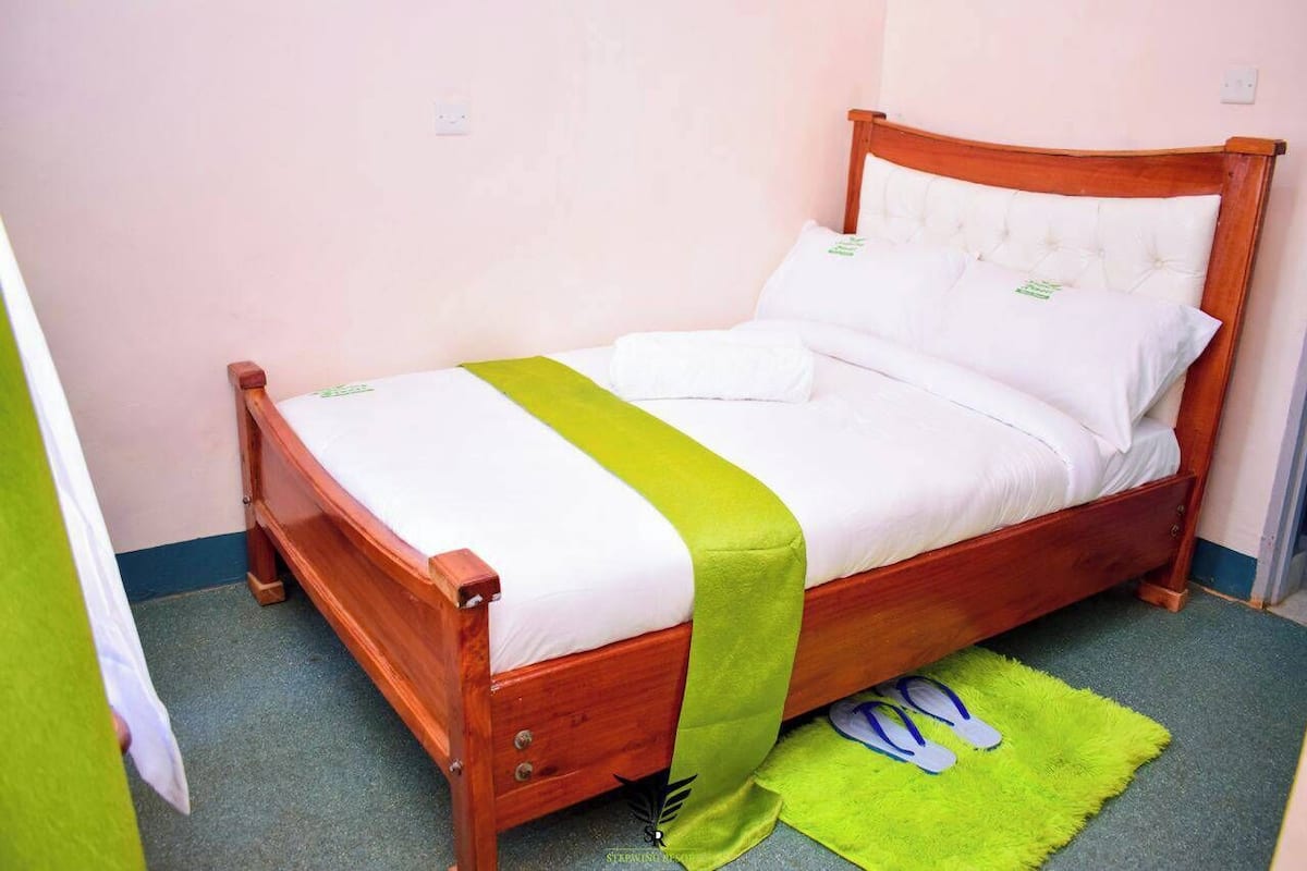 Standaard eenpersoonskamer | Een laptopwerkplek, gratis wifi, beddengoed