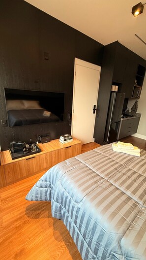 Iron/ironing board, WiFi, bed sheets - New and Comfortable Flat • Olympic Village (São Paulo)