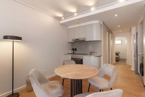 Dining - Dolce Vita | Easy Living in the Heart of Sea Point (Cape Town)