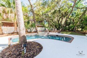 A heated pool - 3 Elderberry - Beach Bungalow, 4 B/3B  South Forest Beach- Private Pool! (Hilton Head Island)