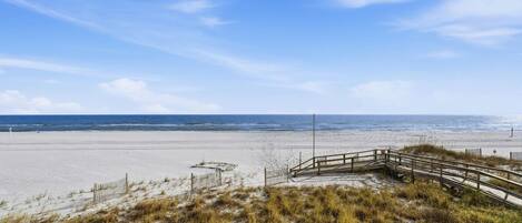 Condo, 1 Queen Bed with Sofa bed (Broadmoor 102) | Beach | On the beach