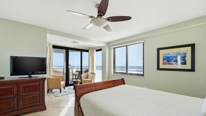 Condo, 1 Katil Ratu (Queen) dengan Katil Sofa (Broadmoor 102) | 2 bilik tidur, seterika/papan seterika 