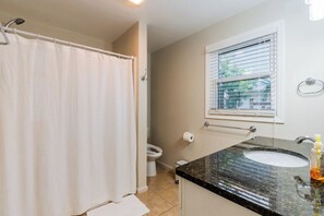 Hair dryer, towels - 9 Sea Oak Lane - South Forest Beach 2nd Row Home (Hilton Head Island)