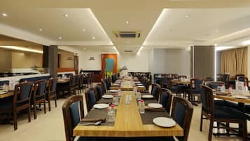 2 restaurants, Regional cuisine