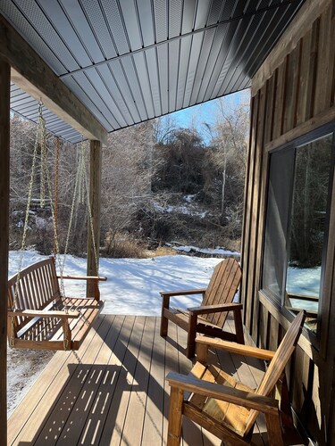 Welcome to Copperhead Cabin