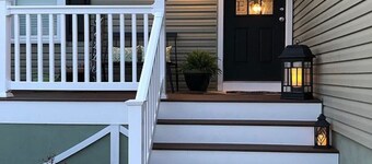 Waterfront Oasis Heated Pool, Dock & Outdoor Fun. 3 miles to LBI attractions!