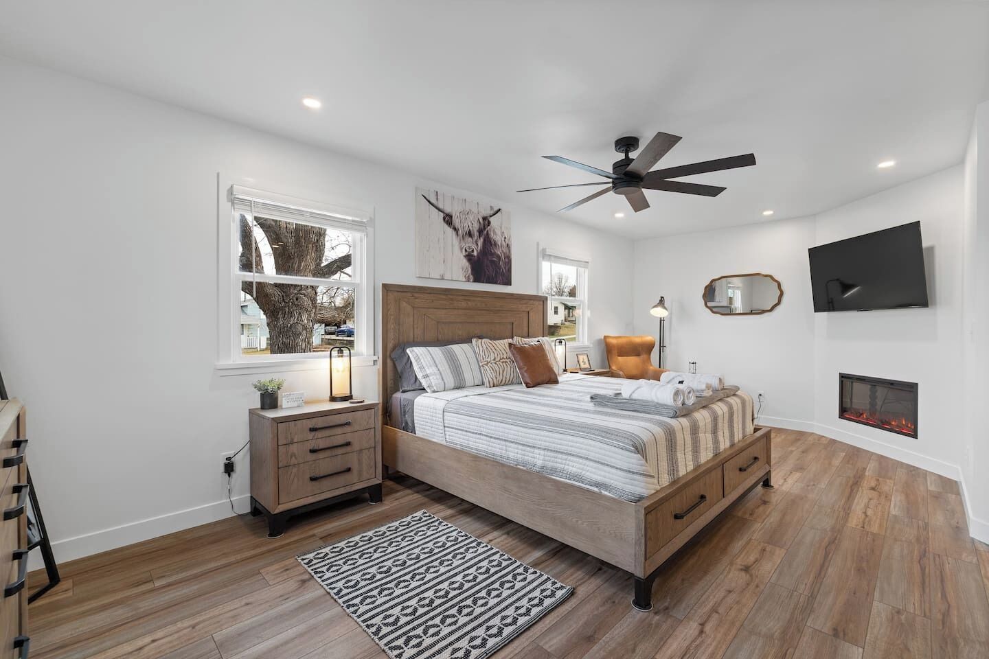 Bureau, Wi-Fi, draps fournis