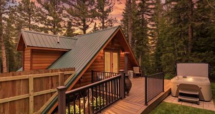 Studio, secluded, HOT TUB, Couples Perfect Getaway