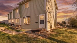 Exterior - 2 bedroom, 1 bath, townhome, west rapid location (Rapid City)