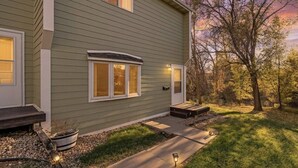 Exterior - 2 bedroom, 1 bath, townhome, west rapid location (Rapid City)