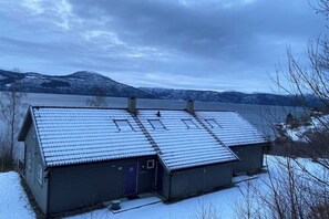 Exterior - Dysja-Fjord Cabins - NW Boat, Fireplace, Sauna & Hot Tub, Stunning Fjord Views (Rogaland)