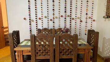 Family Apartment | Dining