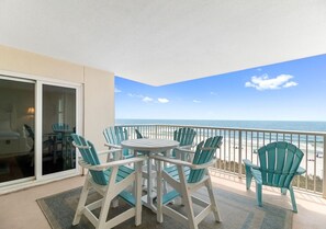 Outdoor dining - Sandy Key 425 (Pensacola)