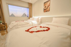 Iron/ironing board, WiFi, bed sheets - First site of pyramids view hotel (Giza Governorate)