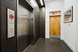 Interior - The Gregory Suite 202 (New Orleans)