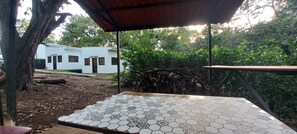 Property grounds - Nature Sanctuary Studio #1 w/ AC, Close to Tamarindo, Flamingo Beaches (Tamarindo)