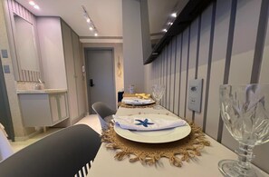 Comfort Apartment | Tempat makan