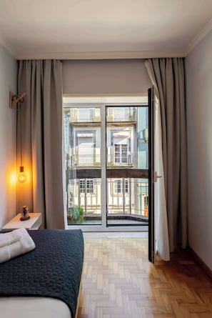 2 Schlafzimmer, Bügeleisen/Bügelbrett, Reisekinderbett, Bettwäsche