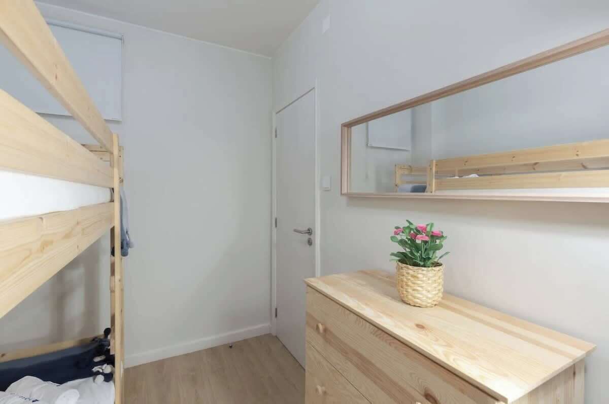 48 Schlafzimmer, Bügeleisen/Bügelbrett, Reisekinderbett, WLAN